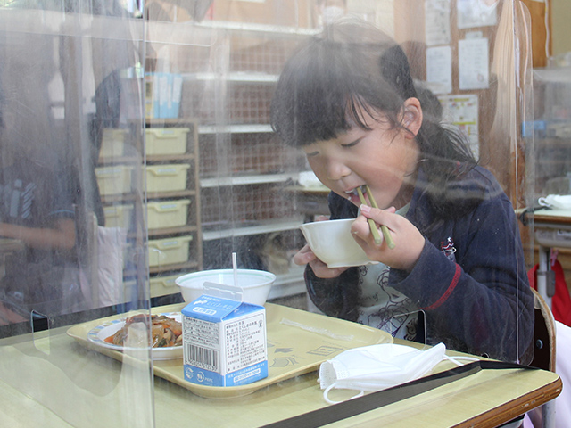 給食の様子